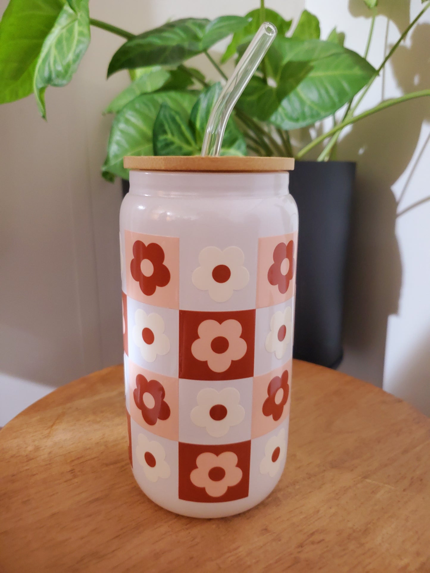 Daisies Checkerboard - Glass Cup