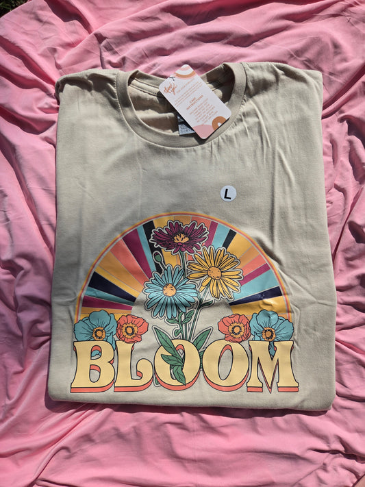 BLOOM - Tee